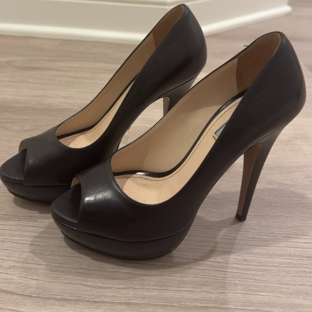 Prada Black Leather Heels - Excellent Condition Size 37 - Picture 7 of 11